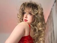 camwhore fingering pussy LilianBliss