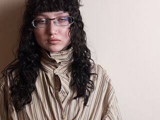 camgirl masturbating LonnieMackaman