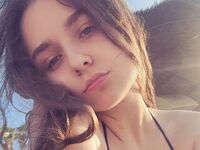 topless webcam girl LuanaContratto