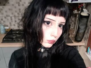 naked camgirl masturbating with vibrator LuisaBarboza