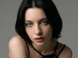 fingering girl chatroom LuisaFinell