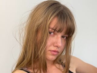camgirl video chat room LynetteOba