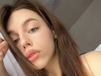 adult videochat room LyraMoonshadow