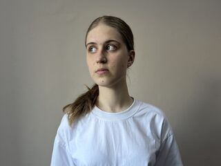 nude gamgirl MaganPedaci