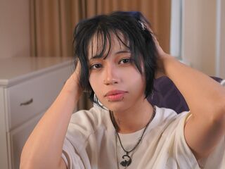 camgirl fingering shaved pussy MarciaDias