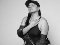 camgirl playing with vibrator MariaBlen