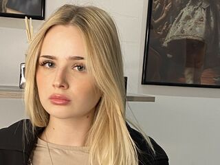 adult cam sex MarnieRhyner