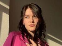 naked webcam girl masturbating MaudGuerrido