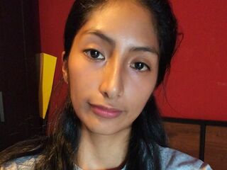 camgirl live MayraBravo