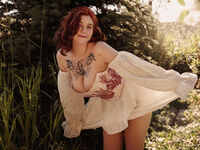 naked webcam girl photo MelanieStoyn