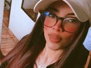 shaved pussy cam MeliRivers