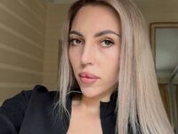 adult cam chat room MelisaDee