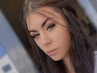 camslut topless MellieKastor
