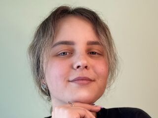 camgirl webcam picture MichaeleBendall