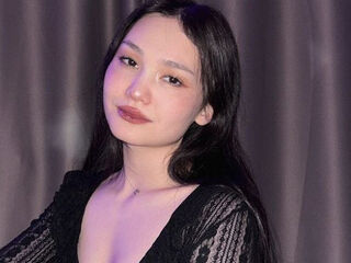 topless cam girl MilaBoeck