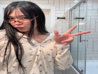 adult web cam chat MilaEva