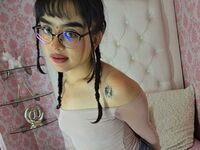 cam girl showing tits MinniVincent