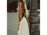 naked webcam girl video MiraStarlet