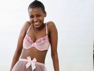 free livecam NaomiBrookes