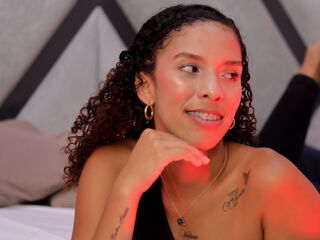 adult live cam NicoleBakker