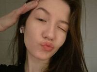 fingering camwhore NoemiMeservy