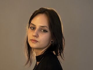 naked webcam girl masturbating OmaMckeithen