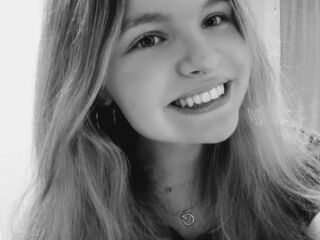 sexy webcam girl OneidaWinnike