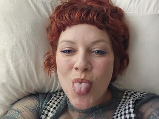 spy web cam PoppyKryze