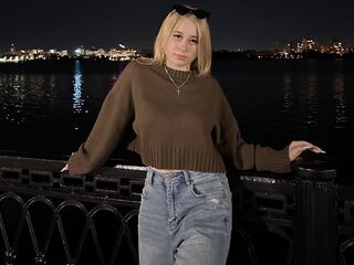fingering webcamgirl ReginaMirage