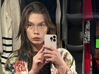 free livesex RubyRedkis