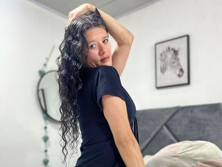 naked camgirl picture SerenePikiston