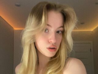 hot strip tease webcam ShalandaDaghita