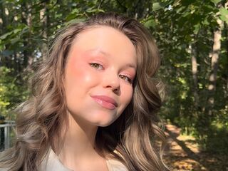 girl cam naked SharlenePernod