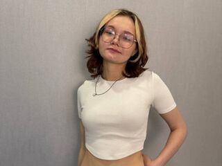 hot sex webcam ShemikaDestro