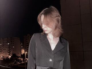 adult cam chat ShirleenWiens