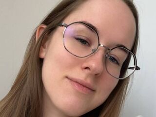 girl topless SophiMalesik