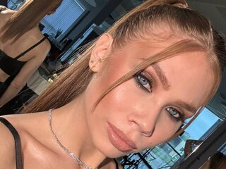 live cam show TawnyaCarwell