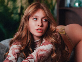 camwhore masturbating with sextoy TianaTinn