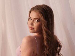 masturbating cam girl TowandaFerard
