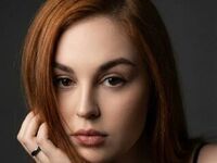 topless cam girl VanessaAshvord