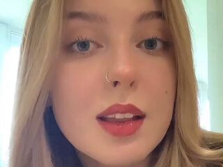 cam girl showing tits WilonaBoothroyd